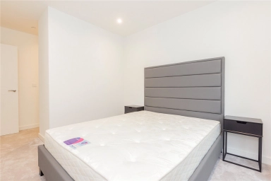 Henshaw Parade, The Hyde, London - NW9 view 8
