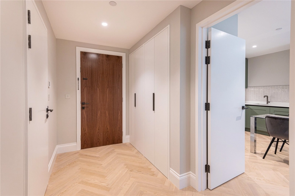 1 bedroom apartments/flats for sale in Explorer Way, London - NW7 view 8