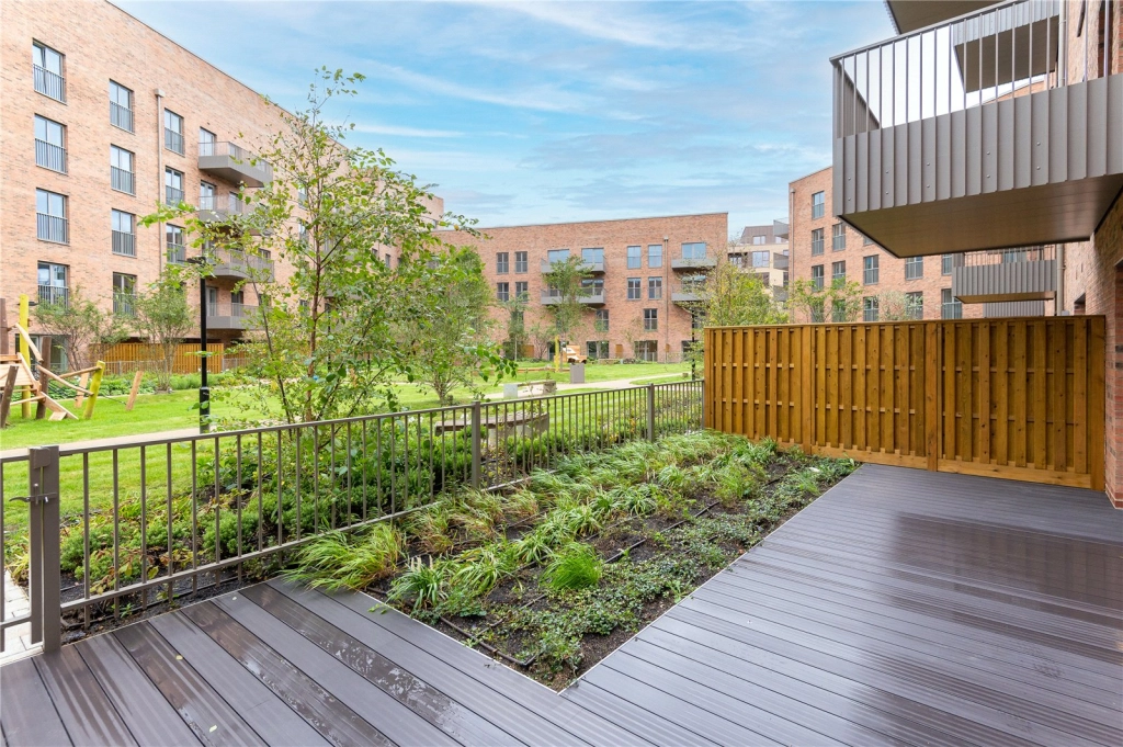 1 bedroom apartments/flats for sale in Explorer Way, London - NW7 view 10