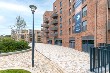 Explorer Way, London - NW7 view 12