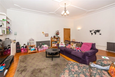 Chesterford Gardens, London - NW3 view 11