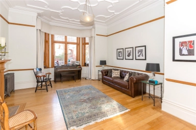 Chesterford Gardens, London - NW3 view 5