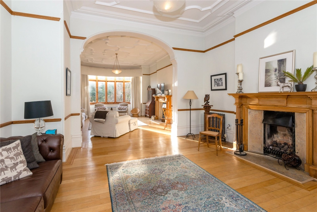 7 bedrooms houses for sale in Chesterford Gardens, London - NW3 view 9