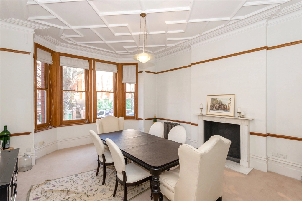 7 bedrooms houses for sale in Chesterford Gardens, London - NW3 view 2