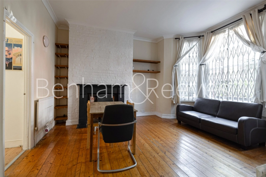 1 bedroom apartments/flats for sale in Frognal, London - NW3 view 4