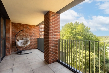 Shearwater Drive, London - NW9 view 5