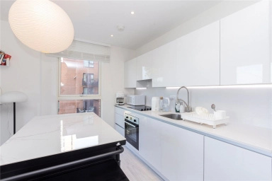 Shearwater Drive, London - NW9 view 3
