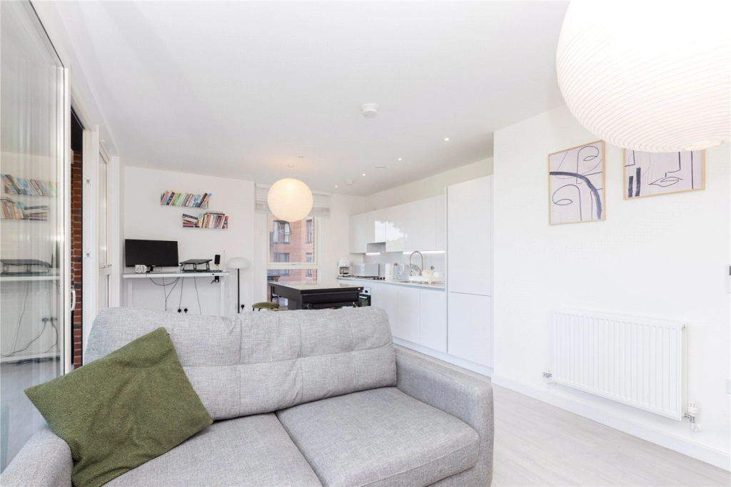 1 bedroom apartments/flats for sale in Shearwater Drive, London - NW9 view 8
