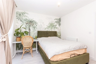 Shearwater Drive, London - NW9 view 9