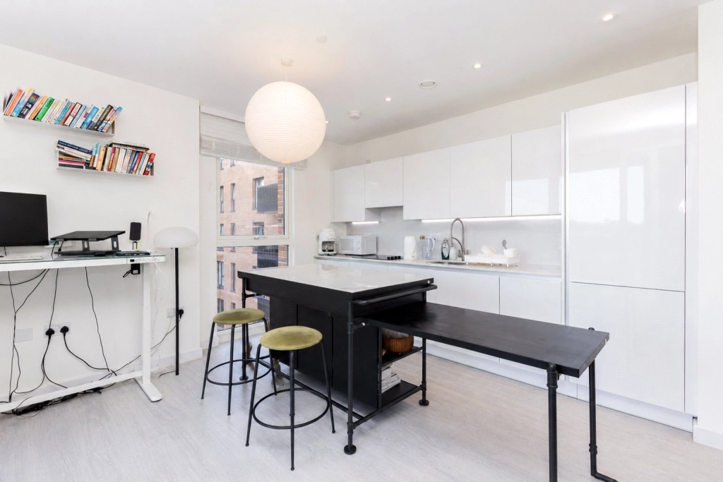 1 bedroom apartments/flats for sale in Shearwater Drive, London - NW9 view 7