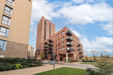 Shearwater Drive, London - NW9 view 1