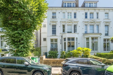 Belsize Grove, London - NW3 view 14