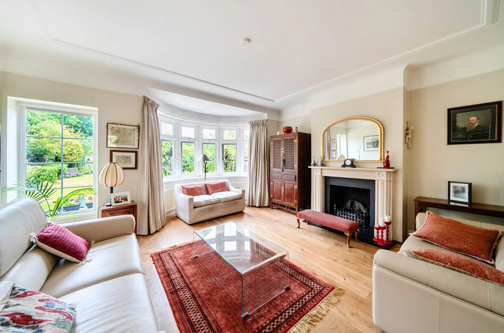 6 bedrooms houses for sale in Bancroft Avenue, East Finchley - N2 view 2
