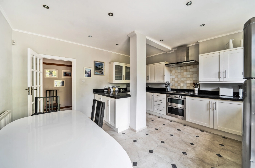 6 bedrooms houses for sale in Bancroft Avenue, East Finchley - N2 view 16