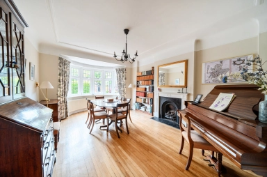 Bancroft Avenue, East Finchley - N2 view 3