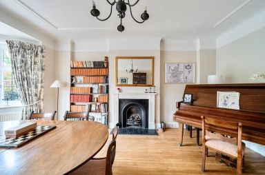 Bancroft Avenue, East Finchley - N2 view 18