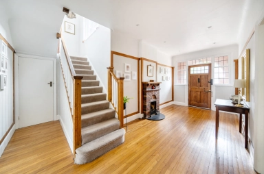 Bancroft Avenue, East Finchley - N2 view 7