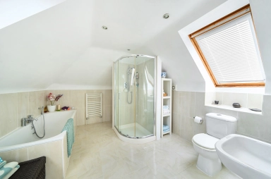 Bancroft Avenue, East Finchley - N2 view 22