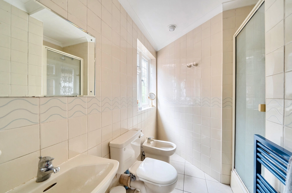 6 bedrooms houses for sale in Bancroft Avenue, East Finchley - N2 view 27