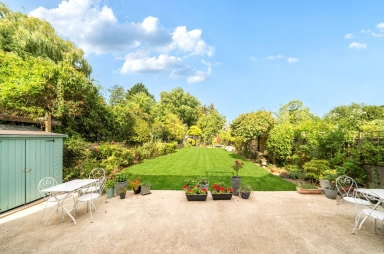 Bancroft Avenue, East Finchley - N2 view 33