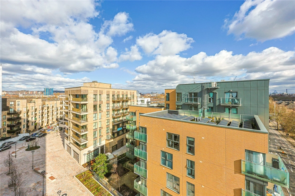 2 bedrooms apartments/flats for sale in Mile Walk, London - NW6 view 12