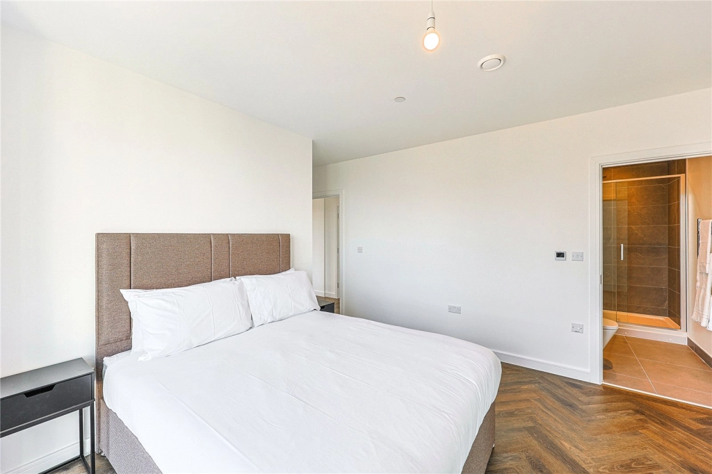2 bedrooms apartments/flats for sale in Mile Walk, London - NW6 view 16