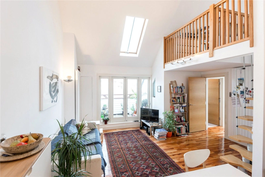 2 bedrooms apartments/flats for sale in Heath Drive, London - NW3 view 3