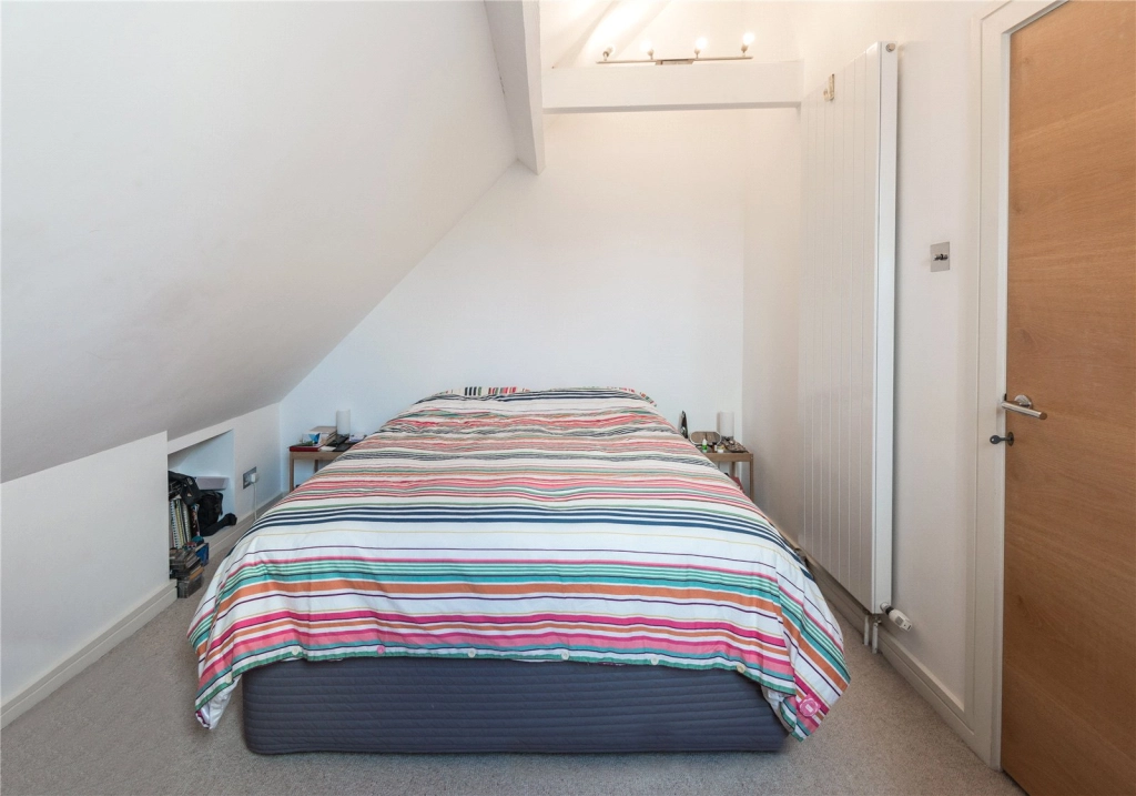 2 bedrooms apartments/flats for sale in Heath Drive, London - NW3 view 5