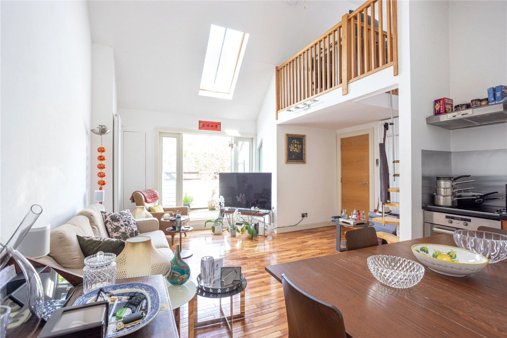 2 bedrooms apartments/flats for sale in Heath Drive, London - NW3 view 7