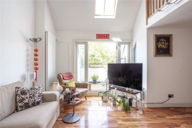 Heath Drive, London - NW3 view 2