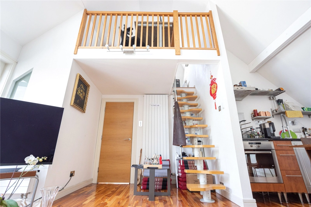 2 bedrooms apartments/flats for sale in Heath Drive, London - NW3 view 15
