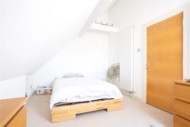 Heath Drive, London - NW3 view 9