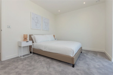 Henshaw Parade, The Hyde, London - NW9 view 13