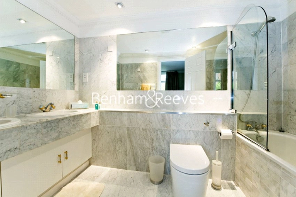 3 bedrooms apartments/flats for sale in Bracknell Gardens, London - NW3 view 4
