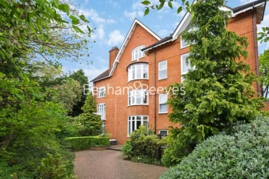 Bracknell Gardens, London - NW3 view 11