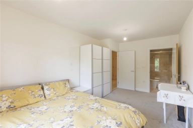 Inglis Way, London - NW7 view 6