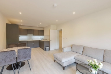 Inglis Way, London - NW7 view 1