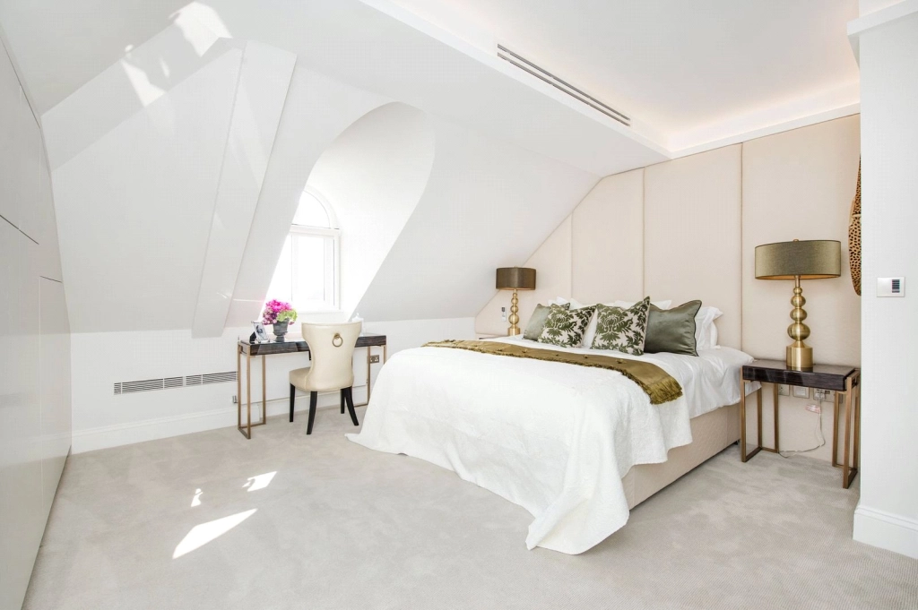 4 bedrooms apartments/flats for sale in Arkwright Road, London - NW3 view 12