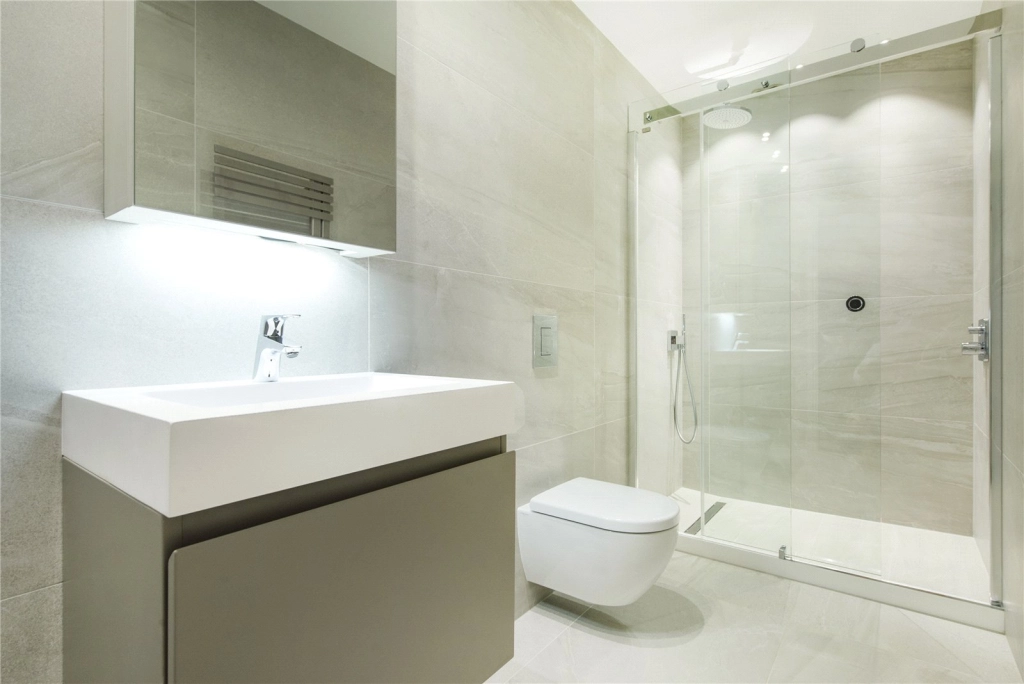 4 bedrooms apartments/flats for sale in Arkwright Road, London - NW3 view 7