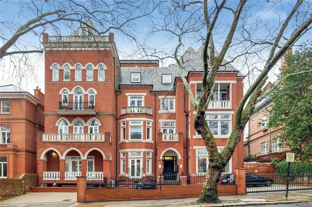 2 bedrooms apartments/flats for sale in Fitzjohns Avenue, London - NW3 view 15