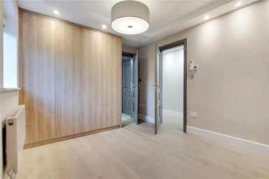Fitzjohns Avenue, London - NW3 view 10