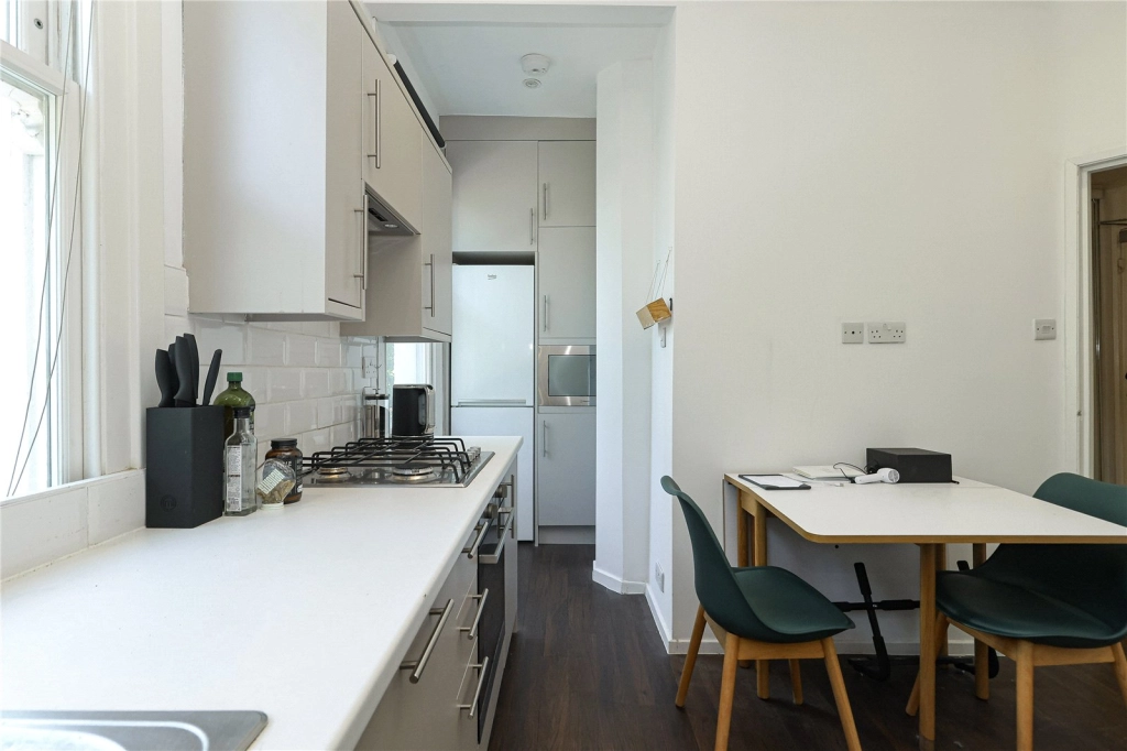 1 bedroom apartments/flats for sale in Gardnor Road, London - NW3 view 3