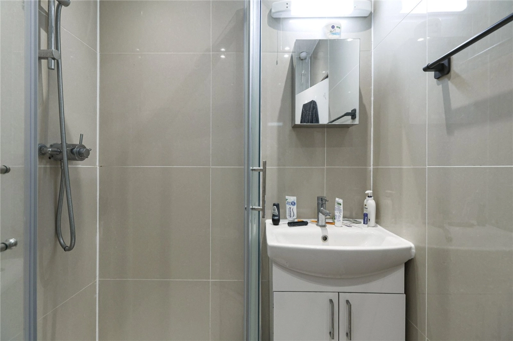 1 bedroom apartments/flats for sale in Gardnor Road, London - NW3 view 9