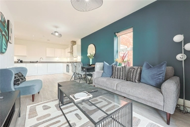 Toye Avenue, London - N20 view 1