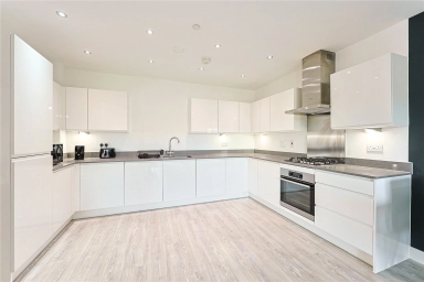 Toye Avenue, London - N20 view 5
