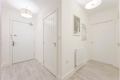 Toye Avenue, London - N20 view 6