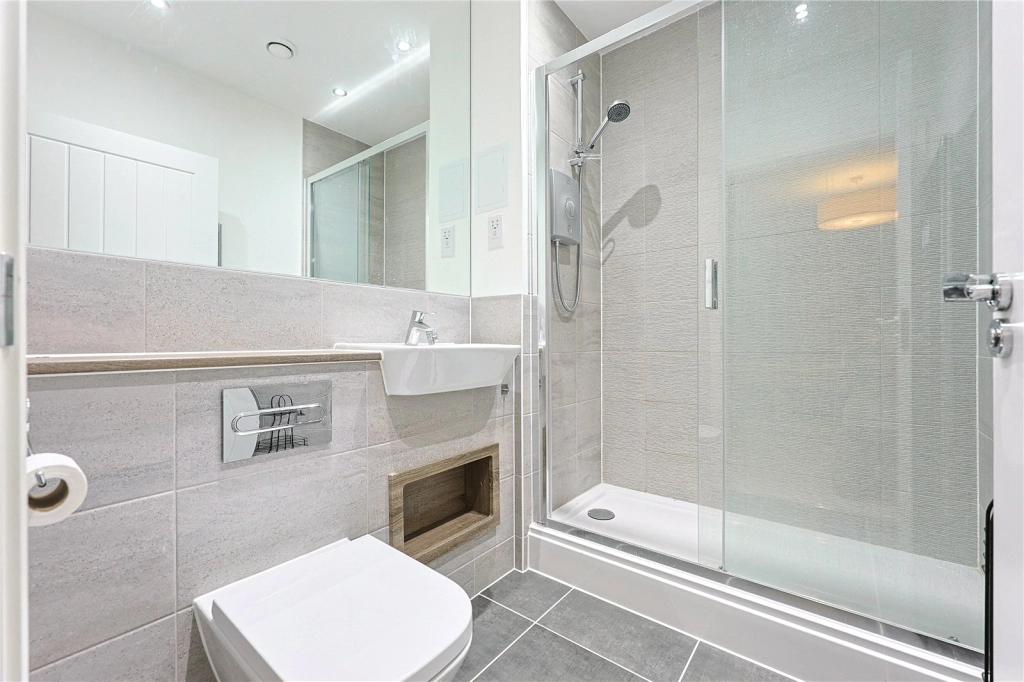 2 bedrooms apartments/flats for sale in Toye Avenue, London - N20 view 13