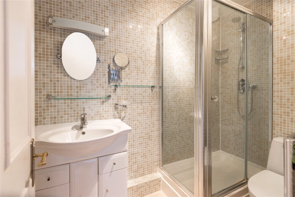 3 bedrooms apartments/flats for sale in Belsize Square, London - NW3 view 10