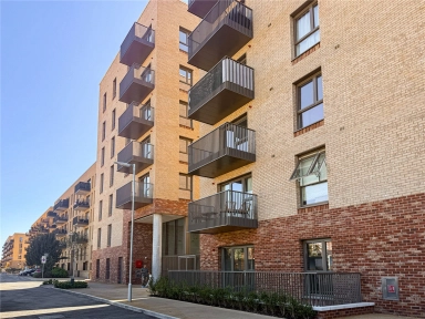 Perryfield Way, London - NW9 view 16