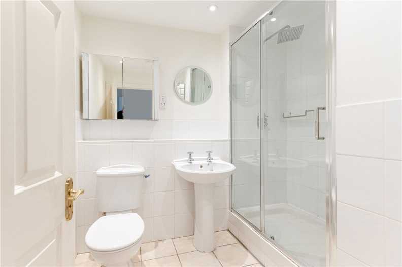 2 bedrooms apartments/flats to sale in Parkgate Mews, Highgate-image 9